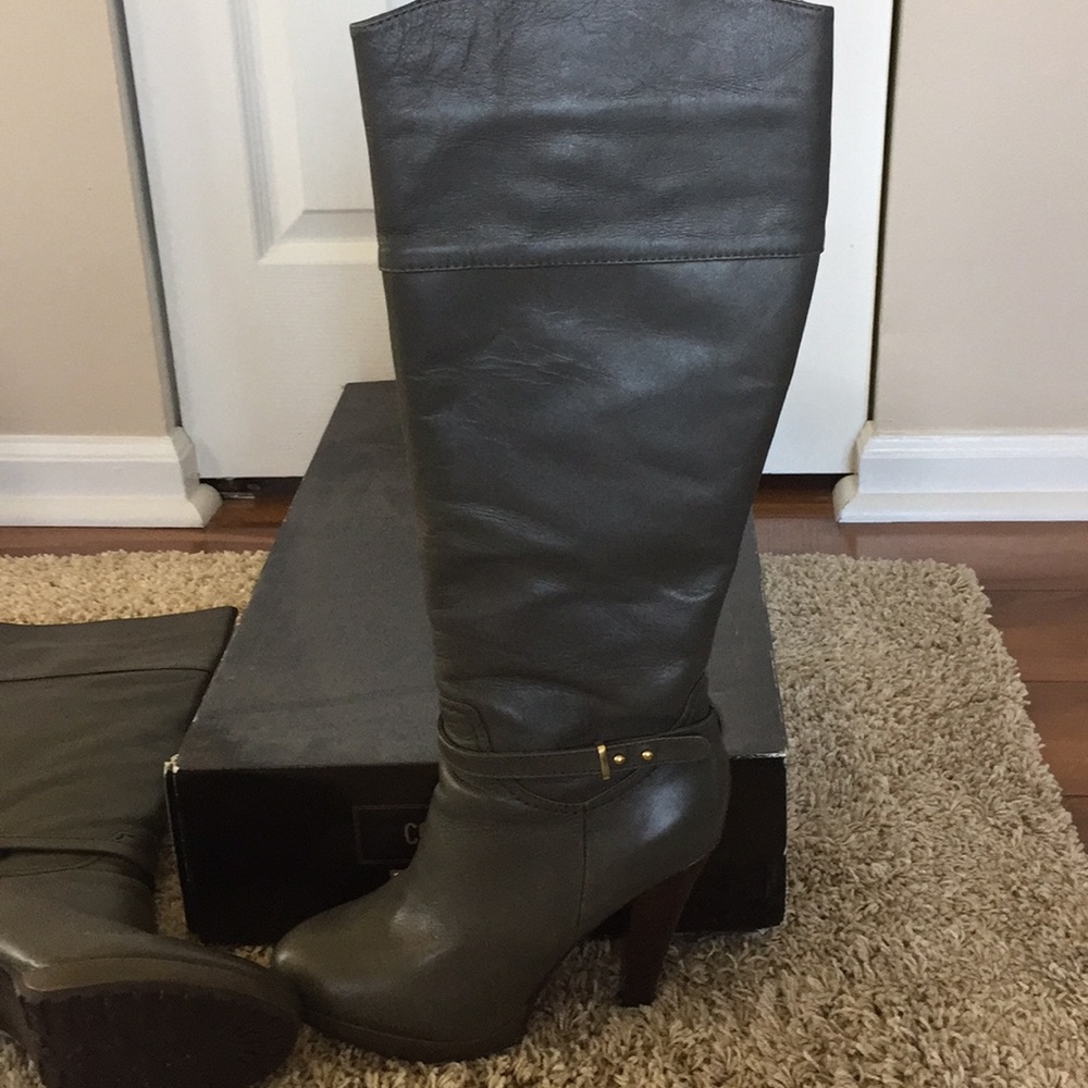Heeled boot - Picture 4 of 4